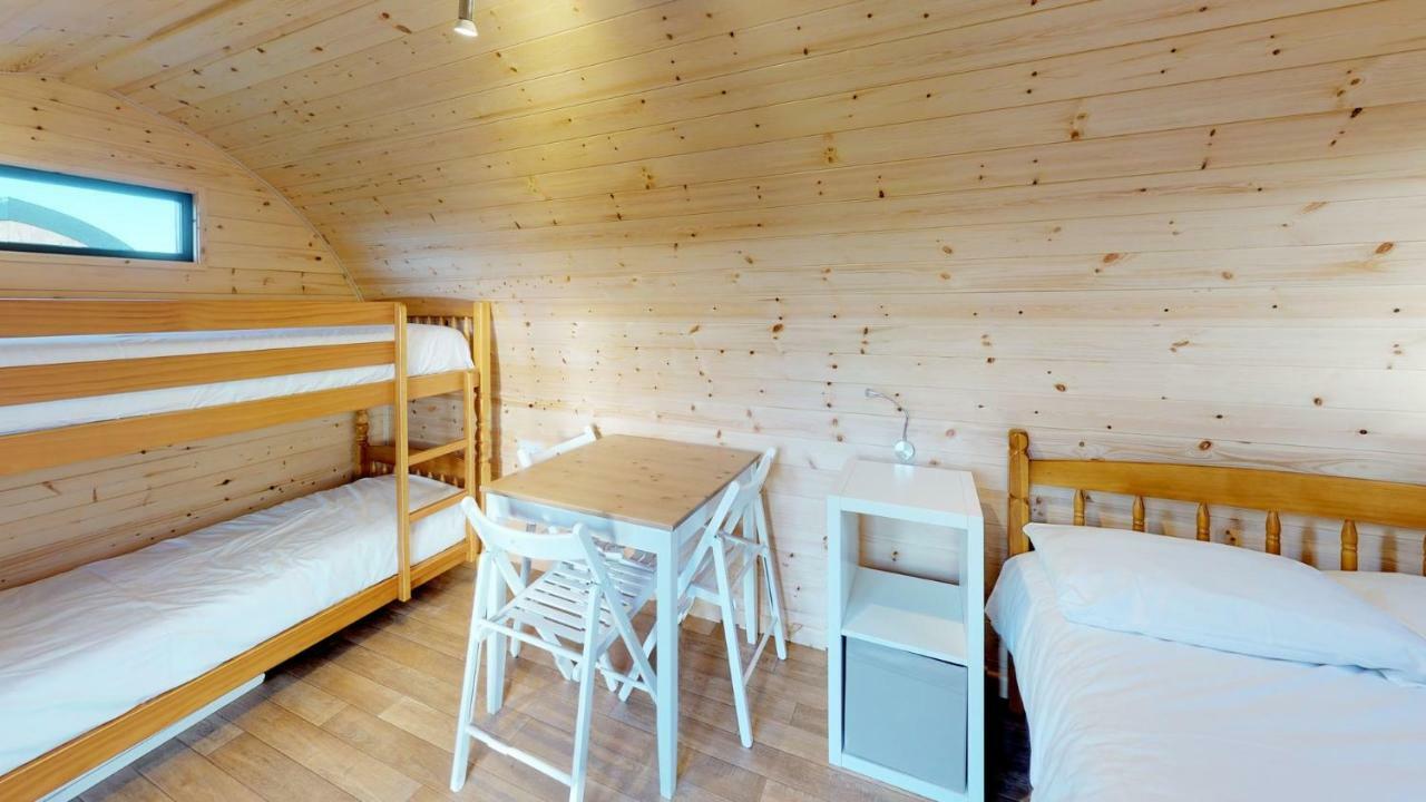 Camping Pods, Seaview Holiday Park Hotel Уитстейбъл Екстериор снимка